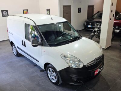 Opel Combo 1.6 Multijet 120cv